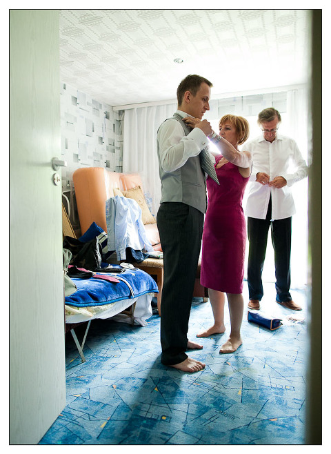 fotograf ślubny Warszawa, sesja zdjęciowa nad morzem, zdjęcia w wodzie, fotograf warszawa, plener ślubny