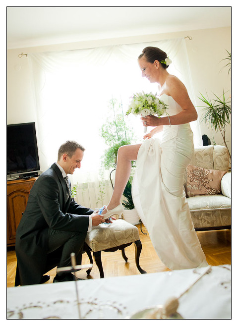 fotograf ślubny Warszawa, sesja zdjęciowa nad morzem, zdjęcia w wodzie, fotograf warszawa, plener ślubny