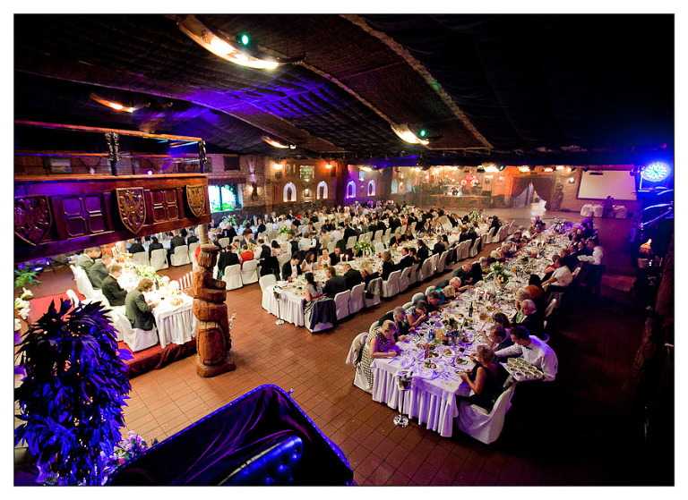 fotograf ślubny Warszawa, sesja zdjęciowa nad morzem, zdjęcia w wodzie, fotograf warszawa, plener ślubny