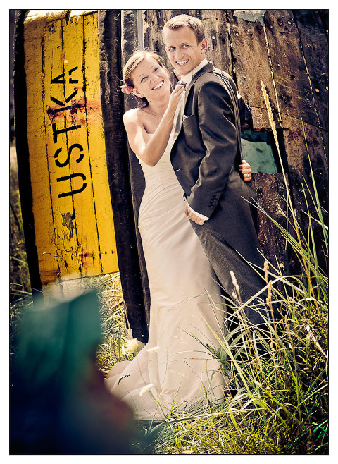 fotograf ślubny Warszawa, sesja zdjęciowa nad morzem, zdjęcia w wodzie, fotograf warszawa, plener ślubny