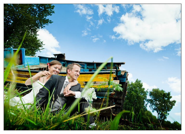 fotograf ślubny Warszawa, sesja zdjęciowa nad morzem, zdjęcia w wodzie, fotograf warszawa, plener ślubny, zdjęcia Łeba