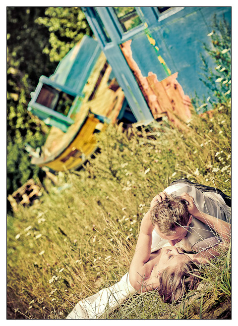 fotograf ślubny Warszawa, sesja zdjęciowa nad morzem, zdjęcia w wodzie, fotograf warszawa, plener ślubny, zdjęcia Łeba