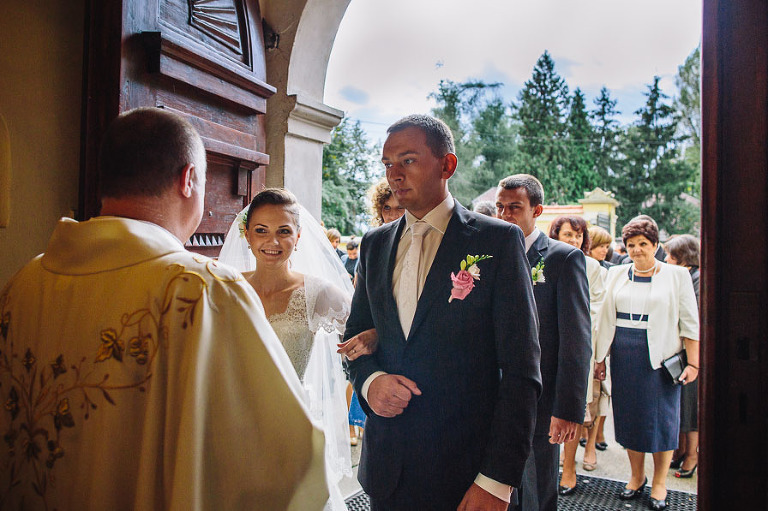 ślub Moniki i Kamila, fotograf ślubny warszawa, kościół św. Anny Raszyn, fotograf na ślub Raszyn