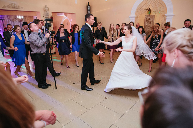 ślub Moniki i Kamila, fotograf ślubny warszawa, kościół św. Anny Raszyn, fotograf na ślub Raszyn