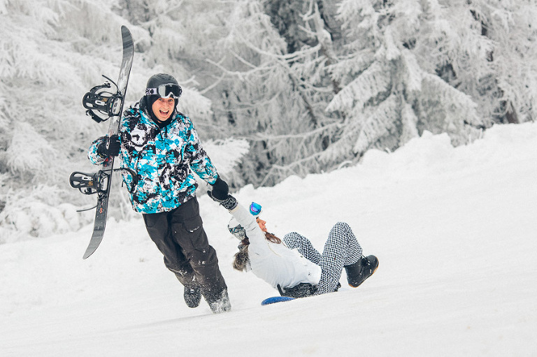 Sesja narzeczeńska Paulina i Mikołaj, sesja w górach, na stoku, zdjęcia Jaworzyna, fotograf ślubny Warszawa