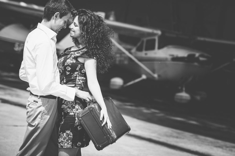 Vera i Tom - sesja narzeczeńska fotoszubi fotograf ślubny warszawa Aeoroklub